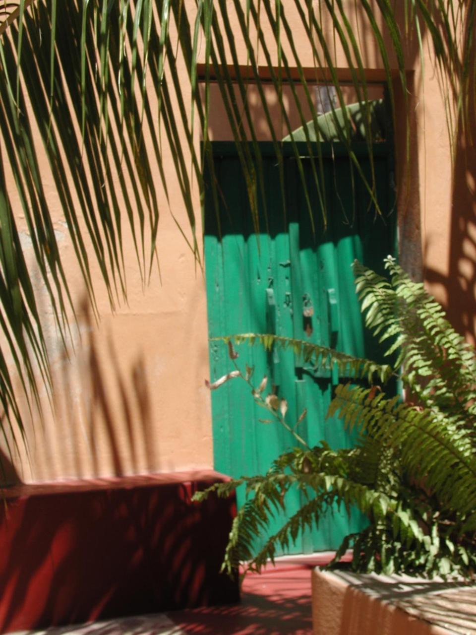 Patio Dos Quintalinhos - Casa Di Gabriele Bed & Breakfast Ilha de Mocambique Exterior photo